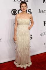 Maggie Gyllenhaal in Dolce & Gabbana arrives at the 2014 Tony Awards Red Carpet.